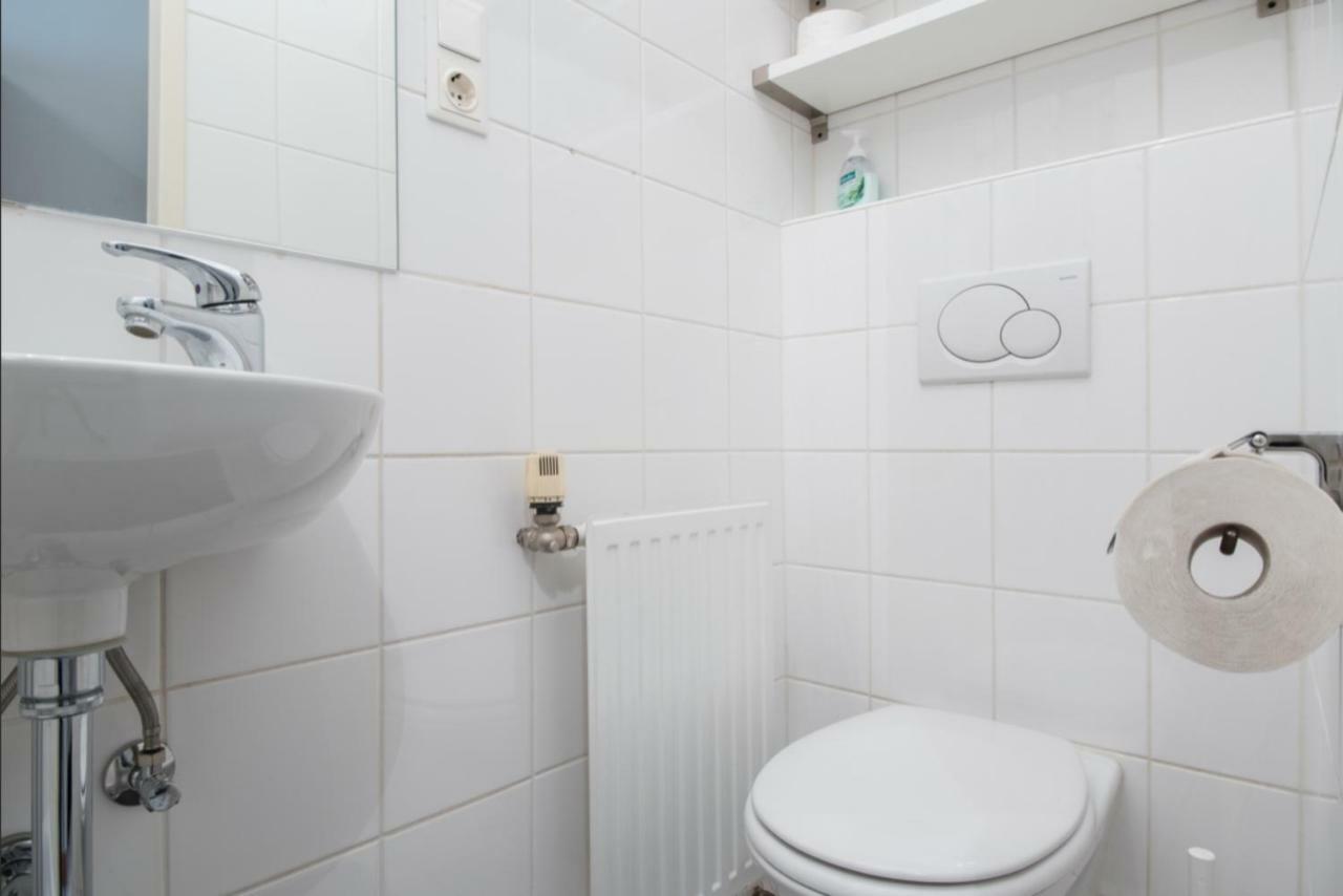 Lovely Apartments In A Quiet Area Close To The City Center Wina Bagian luar foto